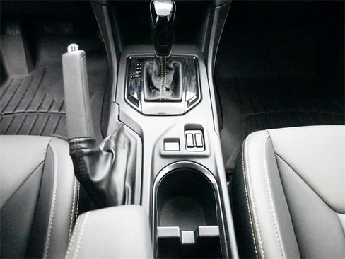 Used 2021 Subaru Crosstrek 2.5i Sport w/ Moonroof Package image 14