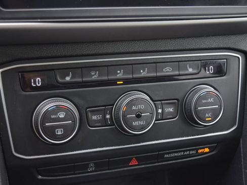 Used 2021 Volkswagen Atlas SE w/ Panoramic Sunroof Package AWD/4WD image 27