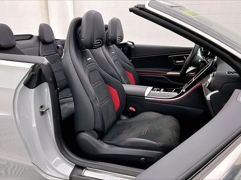 Used 2026 Mercedes-Benz CLE 53 AMG 4MATIC image 6