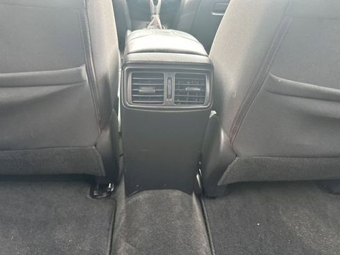 Used 2020 Nissan Rogue SV AWD/4WD image 22