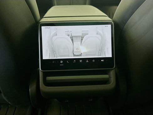 Used 2025 Tesla Model 3 Long Range RWD image 27