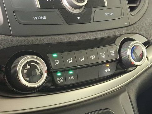 Used 2016 Honda CR-V LX image 17
