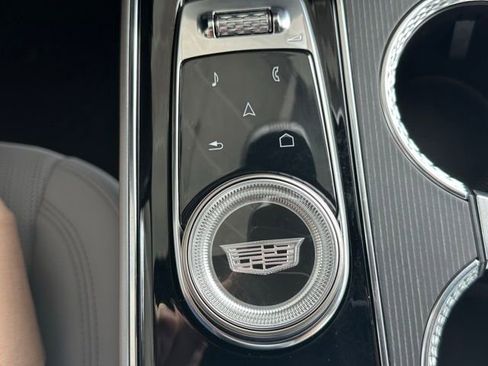 Used 2024 Cadillac Lyriq Luxury AWD/4WD image 34