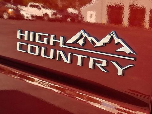 Used 2021 Chevrolet Silverado 1500 High Country AWD/4WD image 31