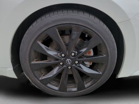 Used 2023 Nissan Maxima SR w/ Sport Mat Group image 27