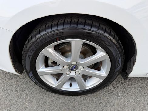 Used 2016 Volvo S60 T5 Premier image 7