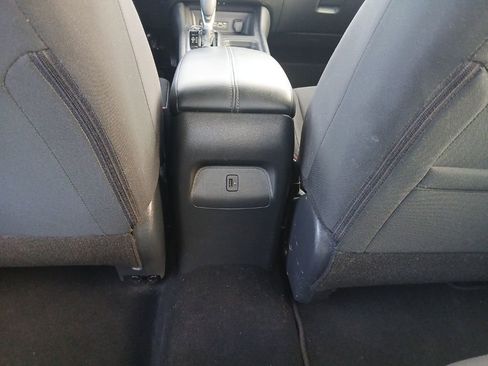 Used 2024 Nissan Sentra SV image 34