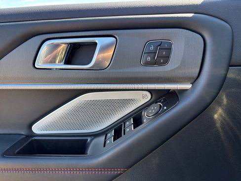 New 2026 Ford Explorer ST w/ Sun And Sound Package image 16