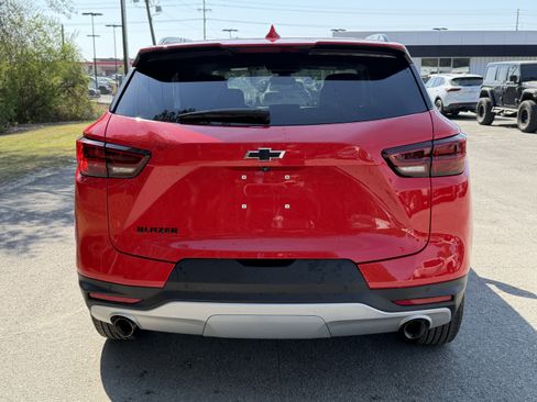 Used 2024 Chevrolet Blazer LT w/ Convenience Package image 9