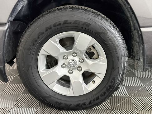 Used 2023 RAM 1500 Big Horn RWD image 36