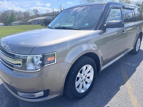 Used 2014 Ford Flex SEL w/ Equipment Group 202A AWD/4WD image 3