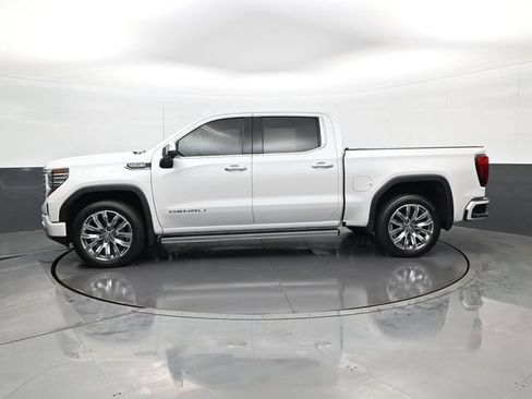 Used 2024 GMC Sierra 1500 Denali w/ Denali Reserve Package AWD/4WD image 8