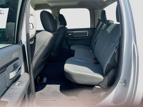 Used 2021 RAM 1500 Classic SLT RWD image 22