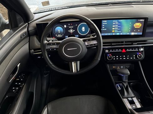 Certified 2025 Hyundai Santa Cruz Limited image 19