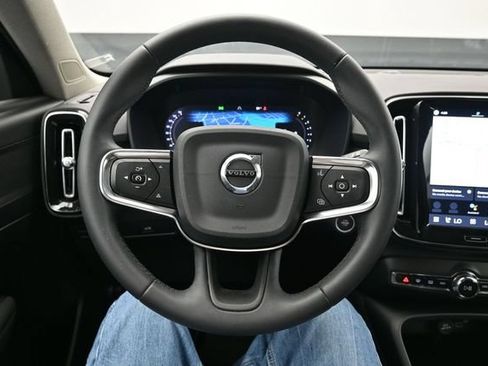 Used 2024 Volvo XC40 B5 Plus w/ Climate Package AWD/4WD image 24