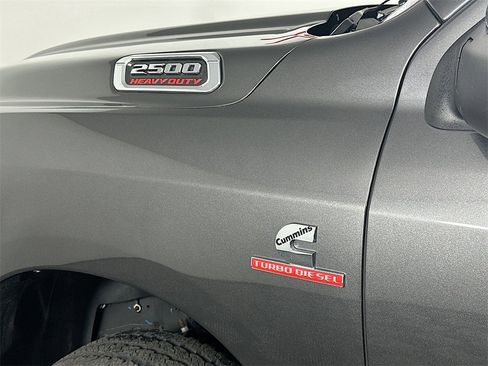 Used 2024 RAM 2500 Laramie image 29