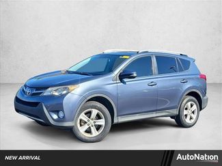 Used 2014 Toyota RAV4 XLE video 1