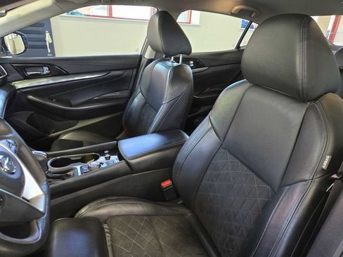 Used 2018 Nissan Maxima SR w/ Midnight Edition FWD image 21