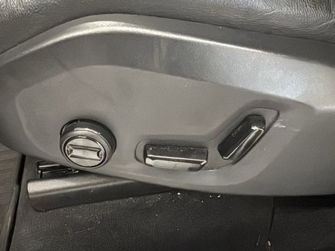 Certified 2023 Volvo XC90 B5 Core w/ Protection Package Premier image 25