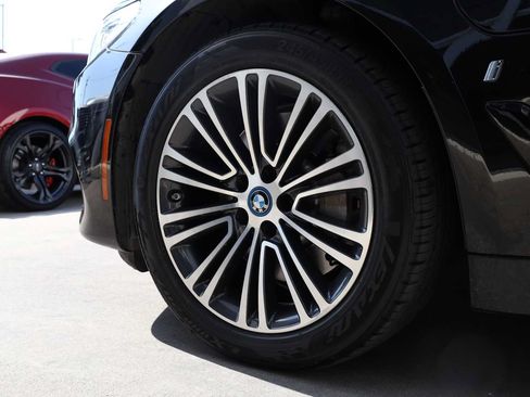 Used 2019 BMW 530e w/ Convenience Package RWD image 57