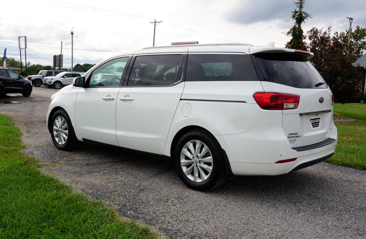 Used 2017 Kia Sedona EX FWD image 19
