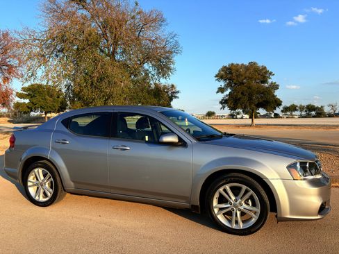 Used 2013 Dodge Avenger SXT w/ Rallye Appearance Group image 44