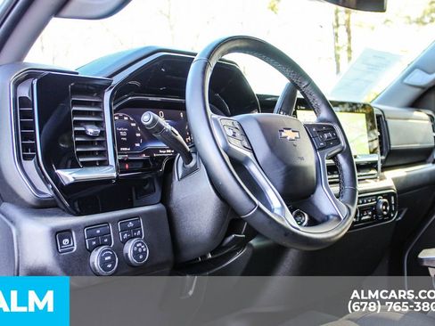 Used 2025 Chevrolet Silverado 2500 LT w/ Convenience Package AWD/4WD image 32
