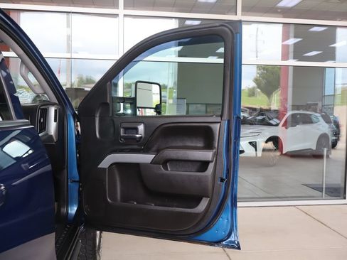 Used 2016 Chevrolet Silverado 2500 LT w/ All Star Edition AWD/4WD image 32