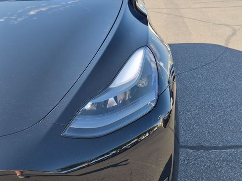 Used 2025 Tesla Model Y Long Range AWD/4WD image 12