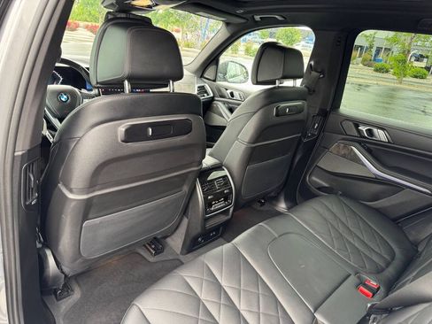 Used 2025 BMW X5 xDrive40i w/ Climate Comfort Package AWD/4WD image 29