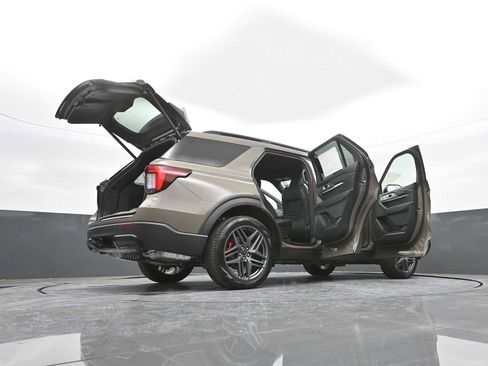 New 2026 Ford Explorer ST-Line w/ ST-Line Street Pack image 72