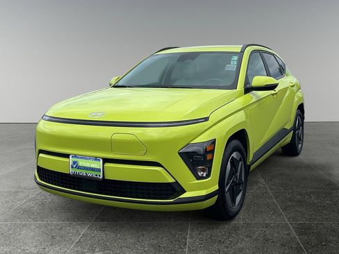Used 2024 Hyundai Kona SEL FWD image 3