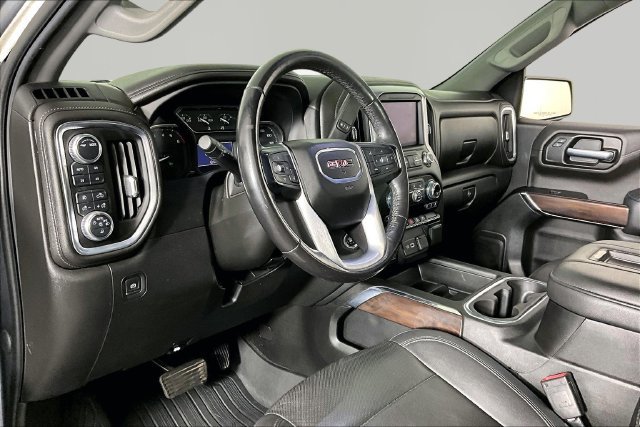 Used 2021 GMC Sierra 1500 SLT w/ SLT Premium Package AWD/4WD image 17