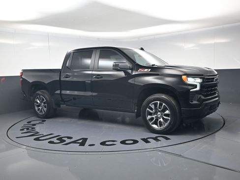 Used 2022 Chevrolet Silverado 1500 RST AWD/4WD image 2