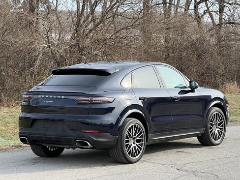 Certified 2022 Porsche Cayenne Coupe image 6