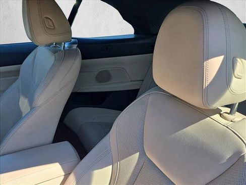 Used 2022 BMW 430i xDrive Convertible w/ Convenience Package image 13