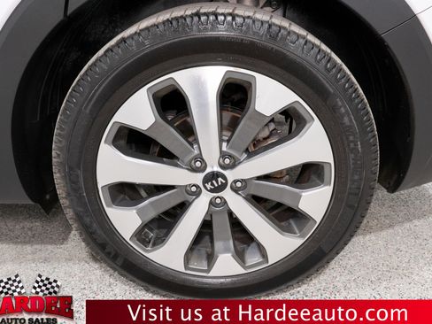 Used 2021 Kia Telluride EX w/ EX Premium Package image 10