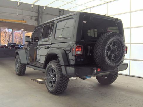 Used 2023 Jeep Wrangler Unlimited w/ Cold Weather Group image 4