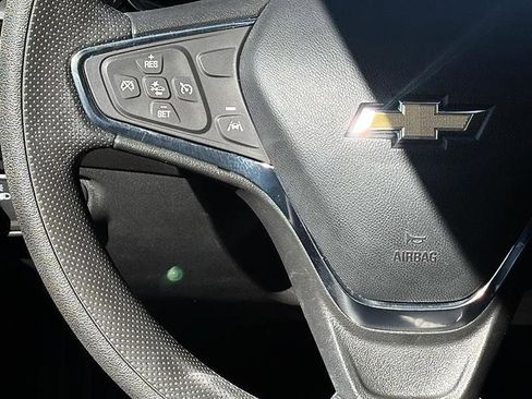 Used 2023 Chevrolet Equinox LS FWD image 14