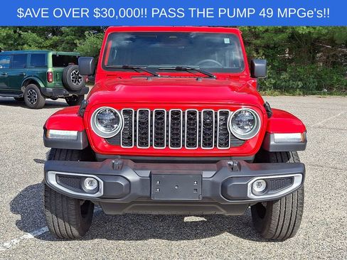 Used 2025 Jeep Wrangler Unlimited Sahara AWD/4WD image 8