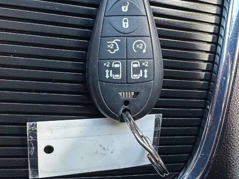 Used 2019 Dodge Grand Caravan GT image 29