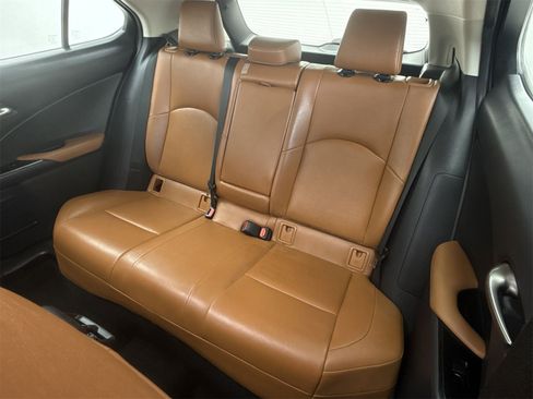 Used 2019 Lexus UX 200 w/ Premium Package image 44