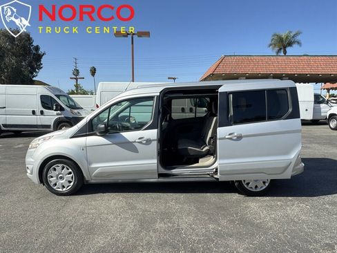 Used 2018 Ford Transit Connect XLT image 8