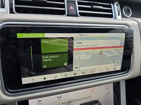 Used 2020 Land Rover Range Rover HSE image 2