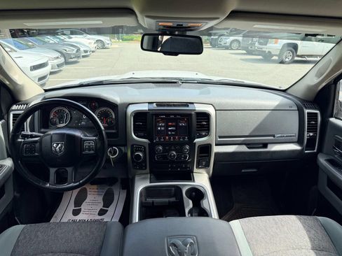 Used 2018 RAM 1500 Big Horn AWD/4WD image 35