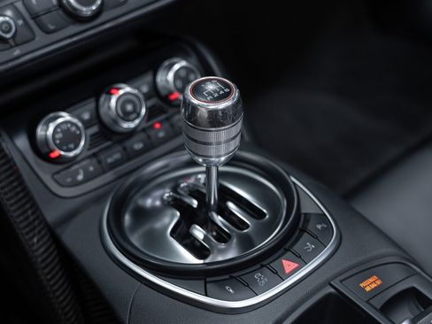 Used 2011 Audi R8 V10 AWD/4WD image 48