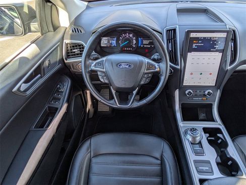 Used 2023 Ford Edge SEL image 15