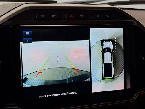 Used 2022 Ford F350 Platinum w/ FX4 Off-Road Package image 19