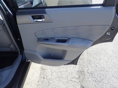 Used 2010 Subaru Forester 2.5X Premium image 30