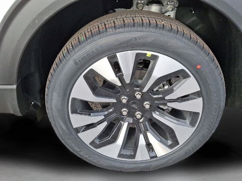 New 2026 Ford Explorer Platinum w/ LUX Leather Package image 5